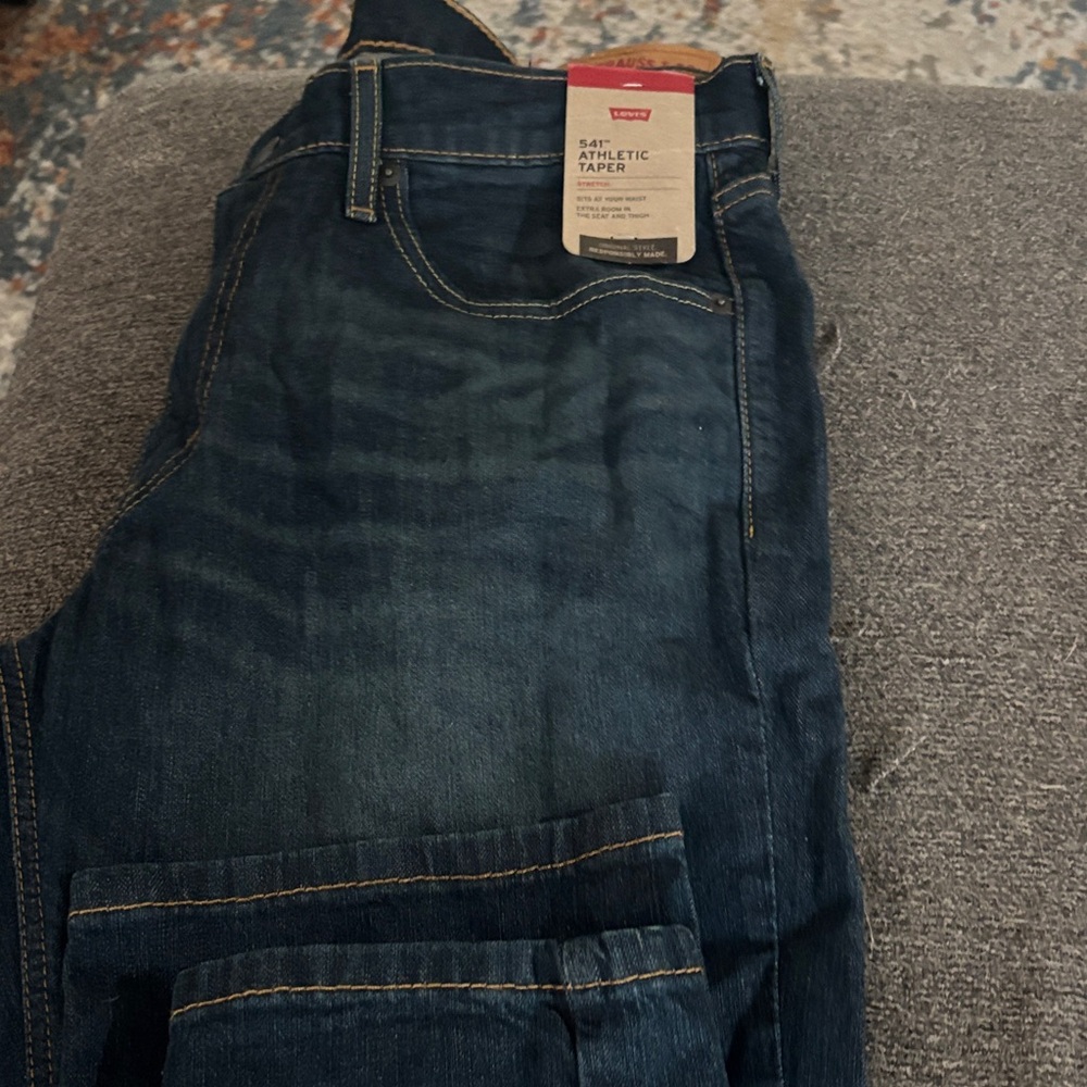 Levi's Men's Relaxed Fit Jeans in Dark Blue